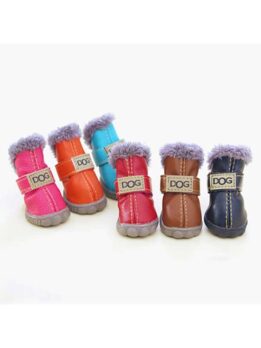 Factory OEM Wolesale Pet Plus Velvet Puppy Shoes Warm Foot Covers Ugg Bootss 06-0993 Pet Products Factory, OEM Manufacturer, Supplier, Agent www.gmtpetproducts.com Factory OEM Wolesale Pet Plus Velvet Puppy Shoes Warm Foot Covers Ugg Bootss